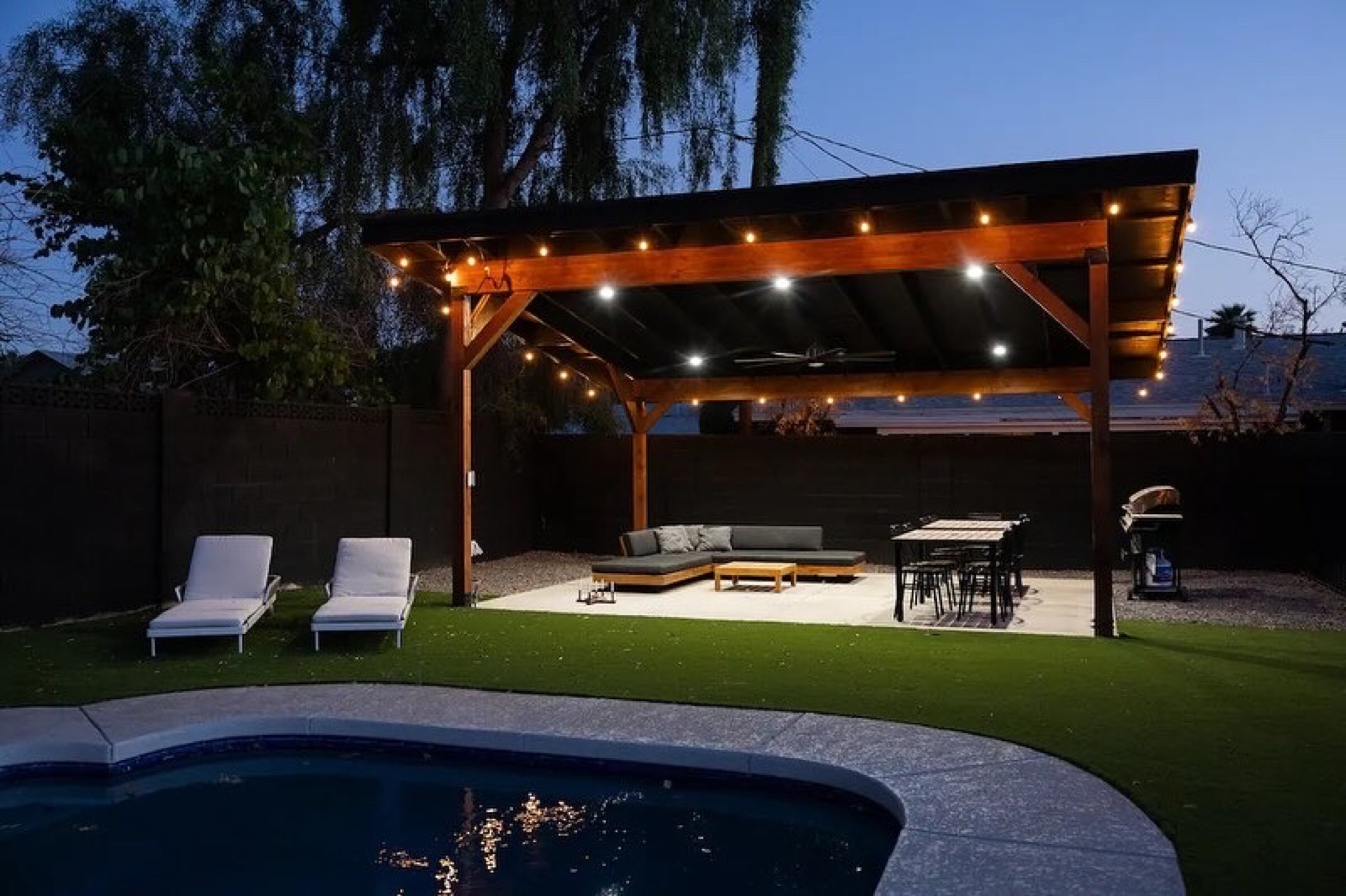 Luxury desert estate outdoor living in Carefree Arizona by Turfli